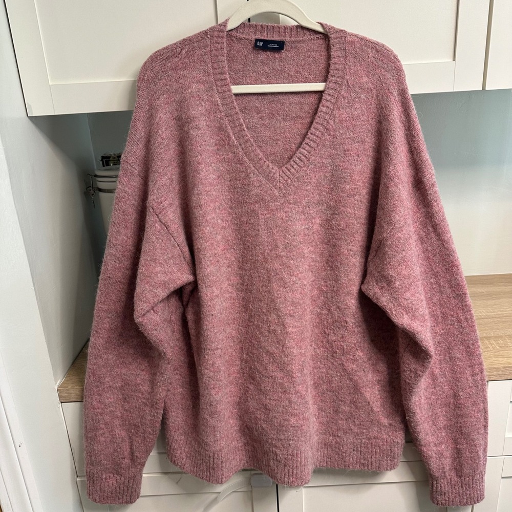 GAP V-Neck Sweater Womens XL Pink Heathered Fuzzy Oversized Knit Minimalist Cozy